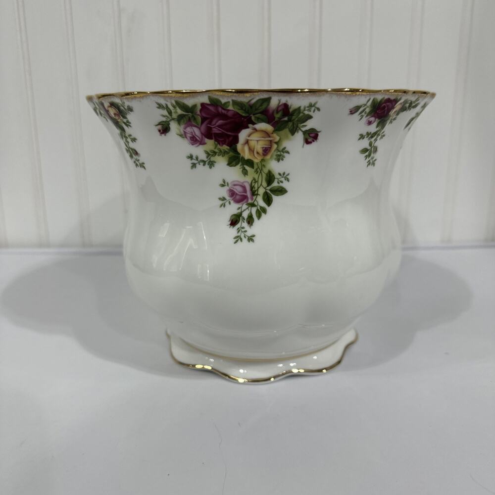 Vintage Royal Albert Old Country Roses Jardinière Planter Vase Bone China